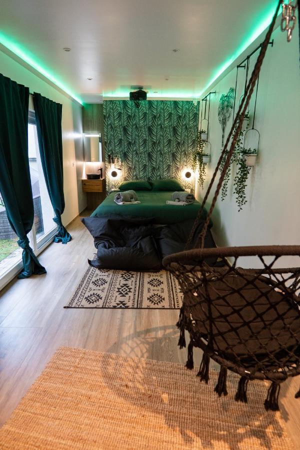 Capsule Thailande I Sauna I Balneo I Console I Jeux En Bois I Cinema I Cour Interieure Trith-Saint-Leger Buitenkant foto