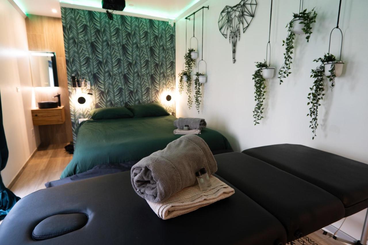 Capsule Thailande I Sauna I Balneo I Console I Jeux En Bois I Cinema I Cour Interieure Trith-Saint-Leger Buitenkant foto
