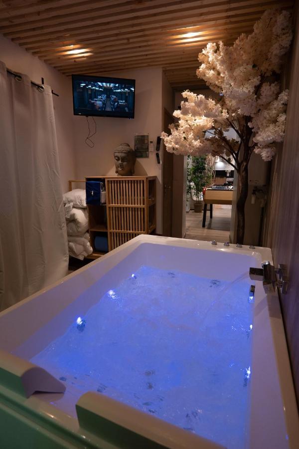 Capsule Thailande I Sauna I Balneo I Console I Jeux En Bois I Cinema I Cour Interieure Trith-Saint-Leger Buitenkant foto