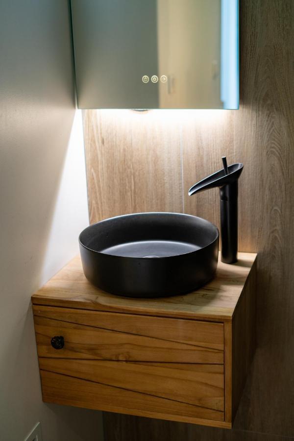 Capsule Thailande I Sauna I Balneo I Console I Jeux En Bois I Cinema I Cour Interieure Trith-Saint-Leger Buitenkant foto