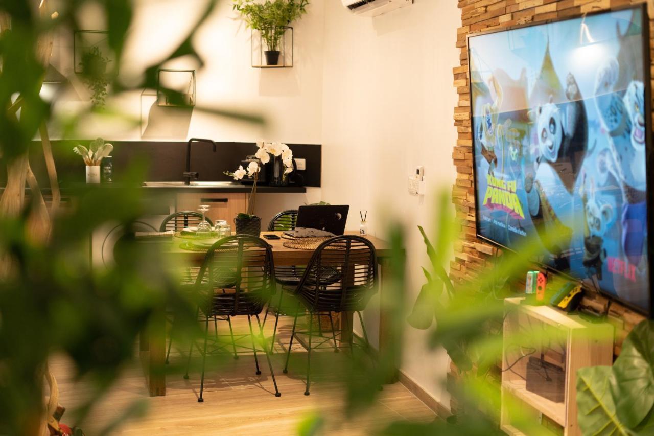 Capsule Thailande I Sauna I Balneo I Console I Jeux En Bois I Cinema I Cour Interieure Trith-Saint-Leger Buitenkant foto