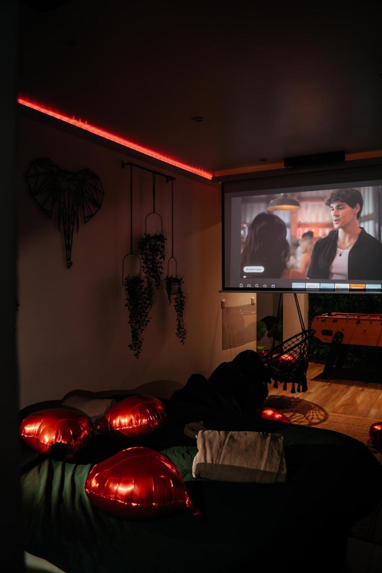 Capsule Thailande I Sauna I Balneo I Console I Jeux En Bois I Cinema I Cour Interieure Trith-Saint-Leger Buitenkant foto